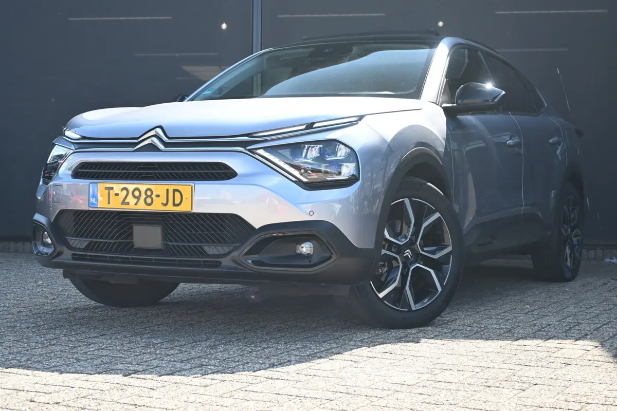 Shine 50 kWh 97,7%SOH! 3 Fase | Schuif-/Kanteldak | Navigatie | Leder | HUD | Stoel/Stuurverwarming | !!