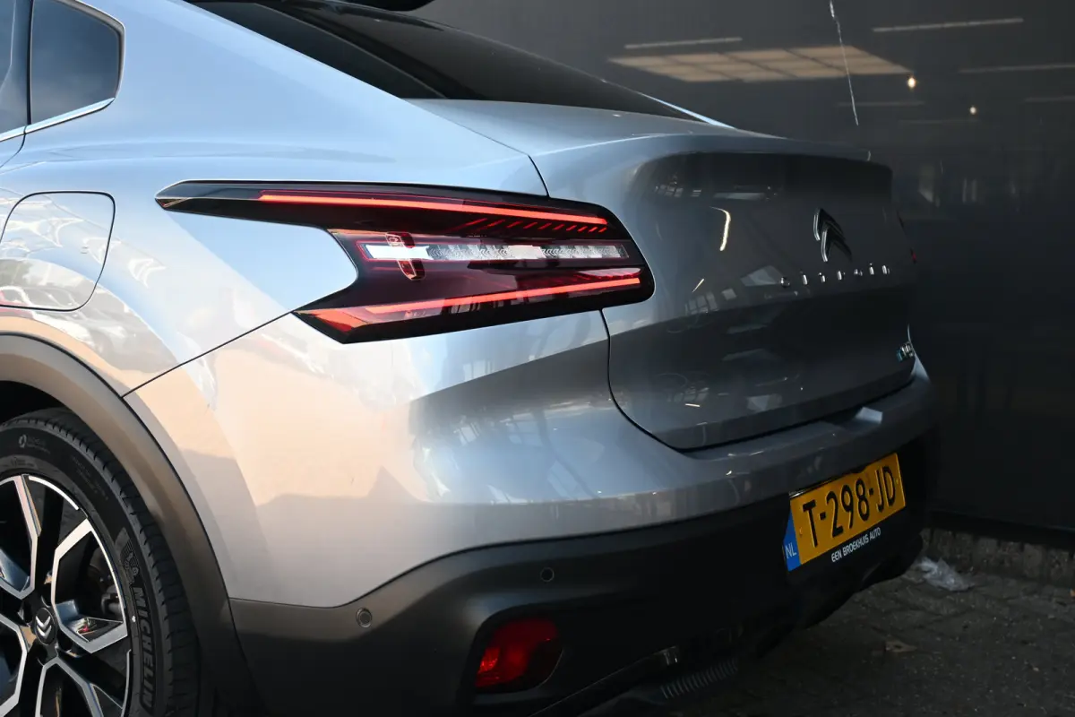 Shine 50 kWh 97,7%SOH! 3 Fase | Schuif-/Kanteldak | Navigatie | Leder | HUD | Stoel/Stuurverwarming | !!