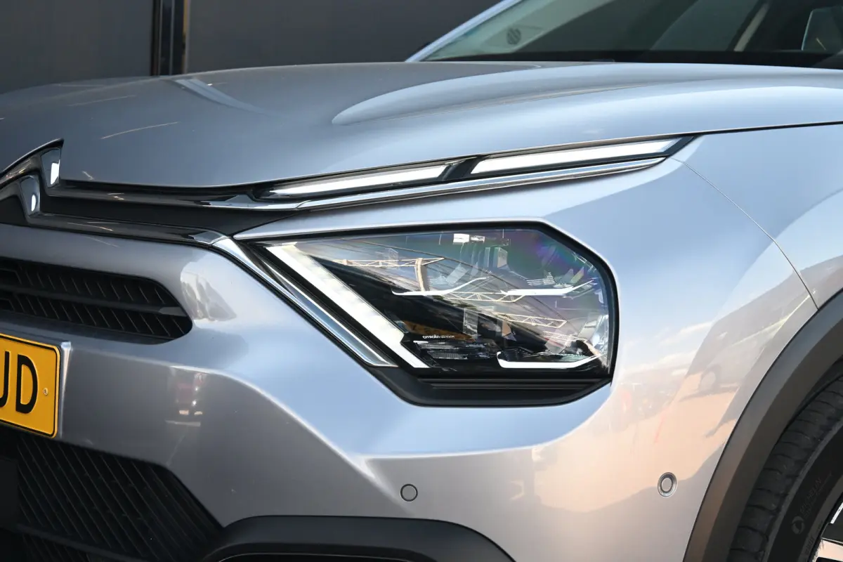 Shine 50 kWh 97,7%SOH! 3 Fase | Schuif-/Kanteldak | Navigatie | Leder | HUD | Stoel/Stuurverwarming | !!