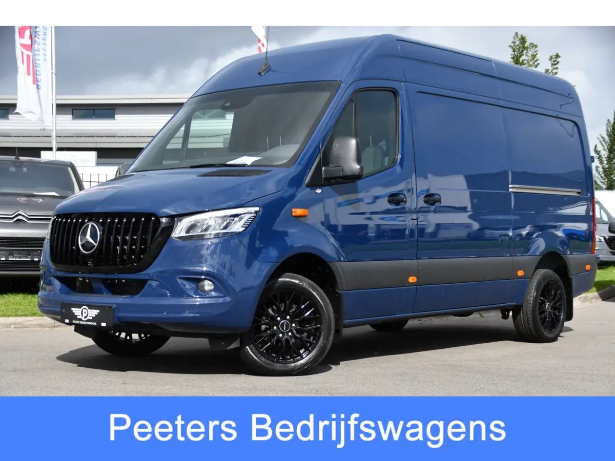 317 1.9 CDI L2H2 RWD AMG Edition Adaptieve Cruise, 360 Camera, Carplay, 2 x Schuifdeur, LED, Automaat, 170pk 3500kg Trekhaak, Uniek!