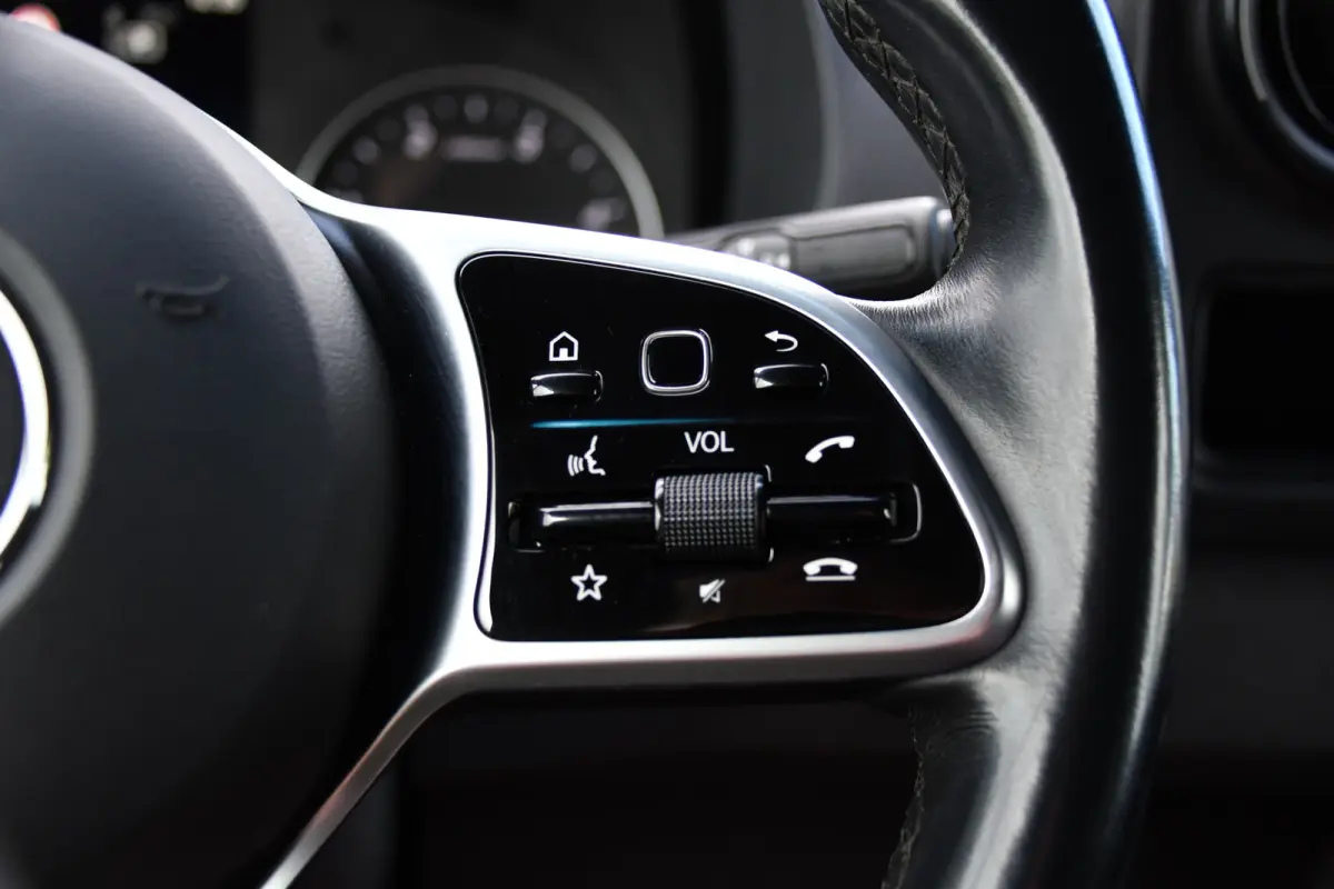 317 1.9 CDI L2H2 RWD AMG Edition Adaptieve Cruise, 360 Camera, Carplay, 2 x Schuifdeur, LED, Automaat, 170pk 3500kg Trekhaak, Uniek!