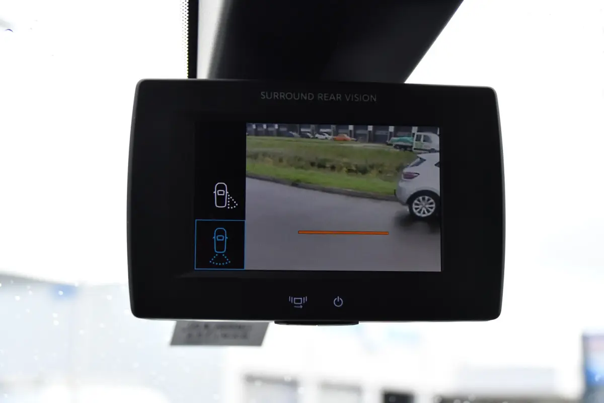 1.5 BlueHDI L2 PB Edition Camera, Cruise, Carplay, Trekhaak, Sensoren, 130pk, Automaat, Multimedia, Uniek!