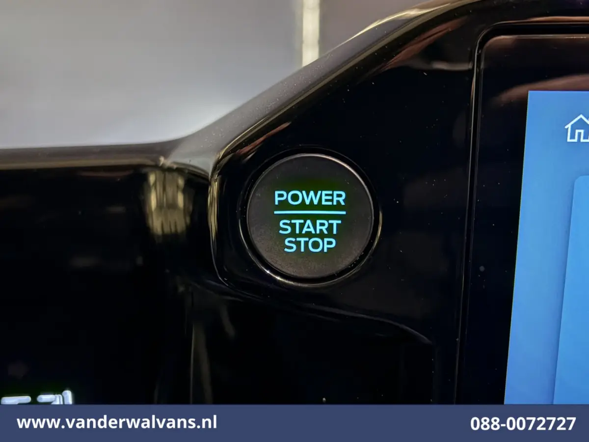 2.0 TDCI 136pk L2H1 Euro6 Airco | Camera | LED | Apple Carplay | Cruisecontrol | 2500kg Trekhaak LM Velgen, Android Auto, Verwarmde voorruit, Stoelverwarming, Parkeersensoren, Bijrijdersbank