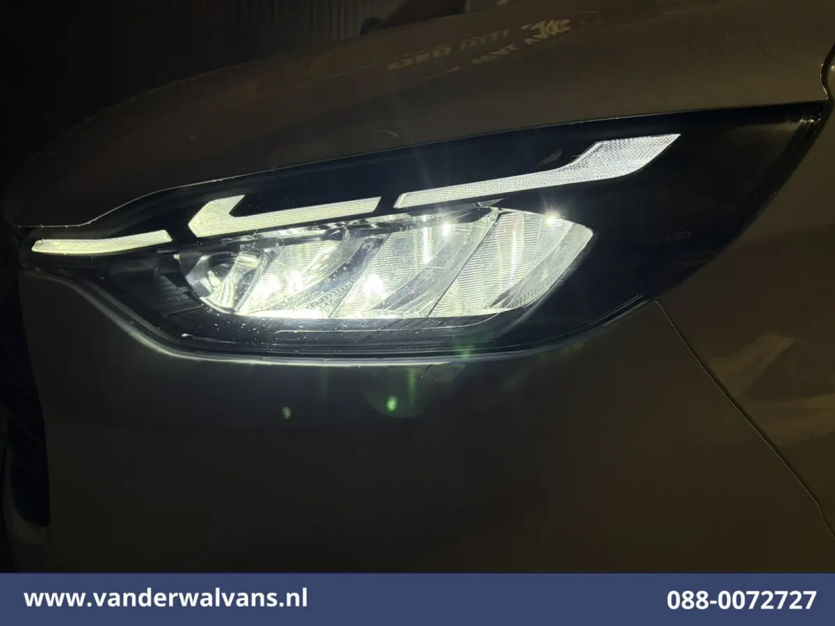 2.0 TDCI 136pk L2H1 Euro6 Airco | Camera | LED | Apple Carplay | Cruisecontrol | 2500kg Trekhaak LM Velgen, Android Auto, Verwarmde voorruit, Stoelverwarming, Parkeersensoren, Bijrijdersbank