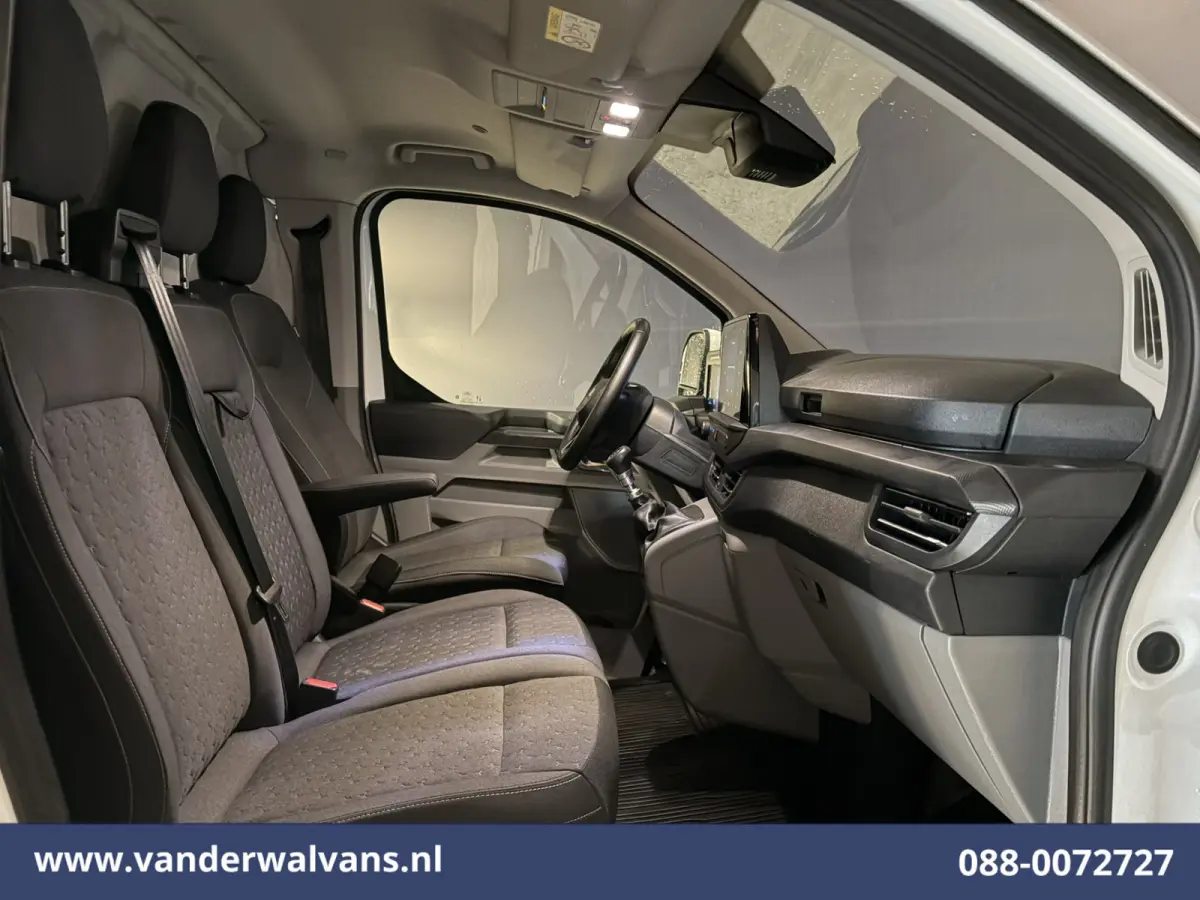2.0 TDCI 136pk L2H1 Euro6 Airco | Camera | LED | Apple Carplay | Cruisecontrol | 2500kg Trekhaak LM Velgen, Android Auto, Verwarmde voorruit, Stoelverwarming, Parkeersensoren, Bijrijdersbank