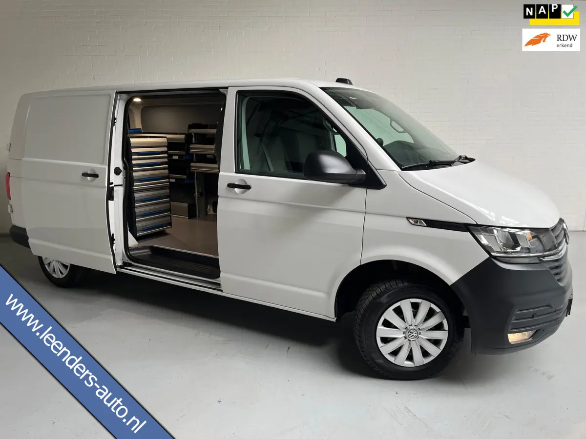 Automaat DSG Servicewagen 2.0 TDI 150pk L2H1 3Persoons Sortimo Inrichting, Airco, Navigatie, RIJKLAARPRIJS!