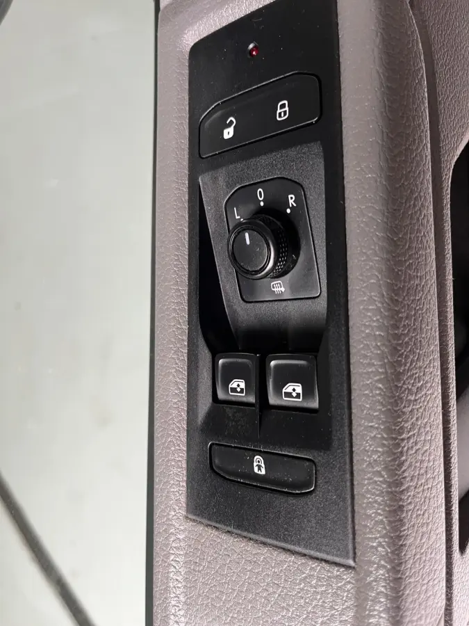 Automaat DSG Servicewagen 2.0 TDI 150pk L2H1 3Persoons Sortimo Inrichting, Airco, Navigatie, RIJKLAARPRIJS!