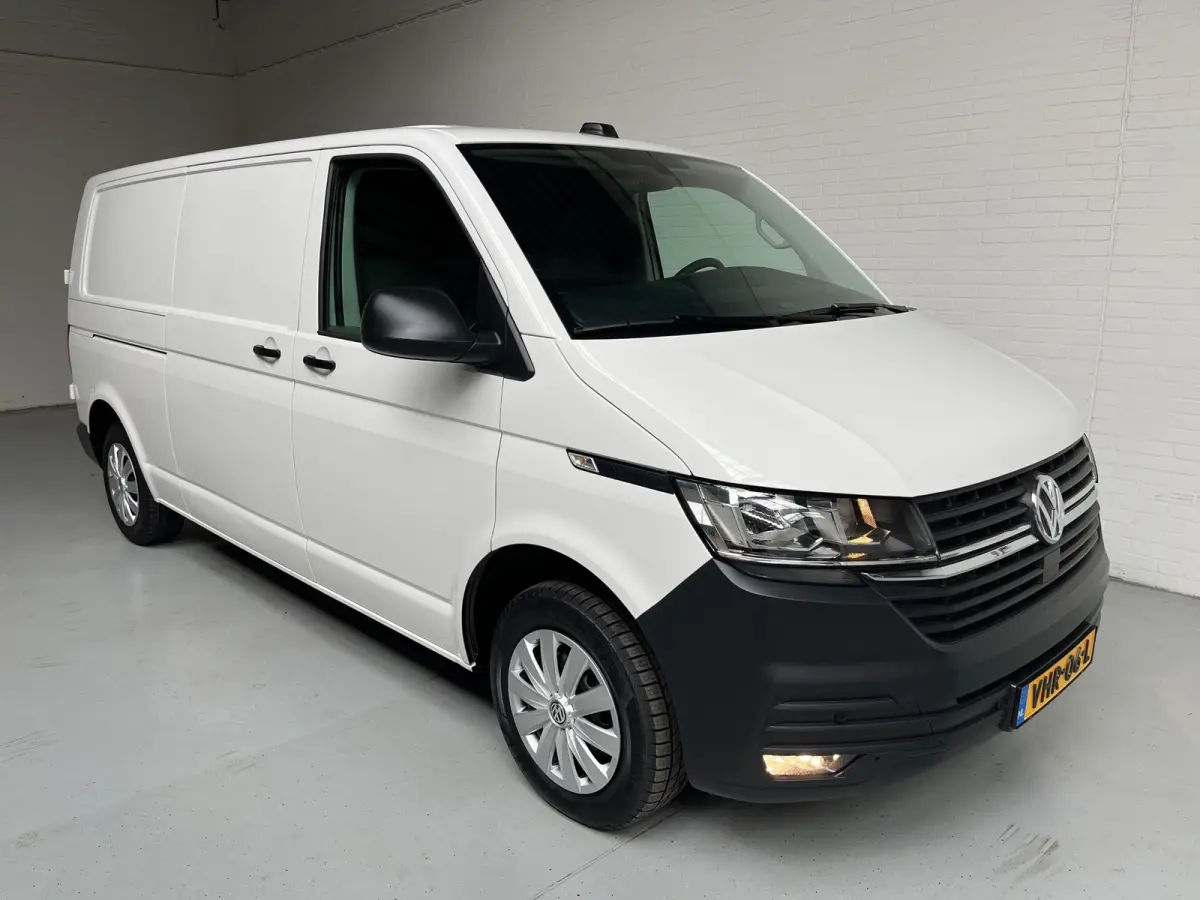Automaat DSG Servicewagen 2.0 TDI 150pk L2H1 3Persoons Sortimo Inrichting, Airco, Navigatie, RIJKLAARPRIJS!