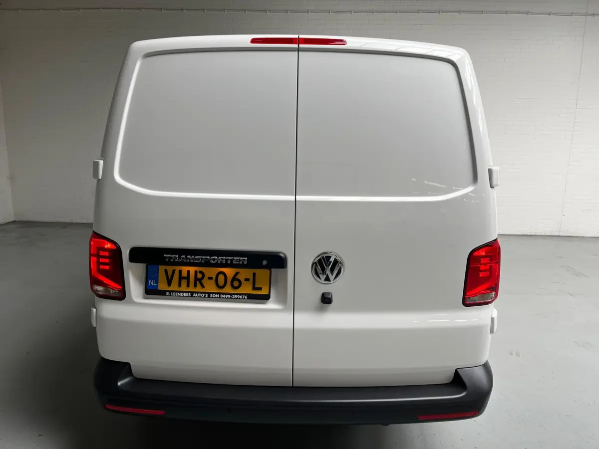Automaat DSG Servicewagen 2.0 TDI 150pk L2H1 3Persoons Sortimo Inrichting, Airco, Navigatie, RIJKLAARPRIJS!