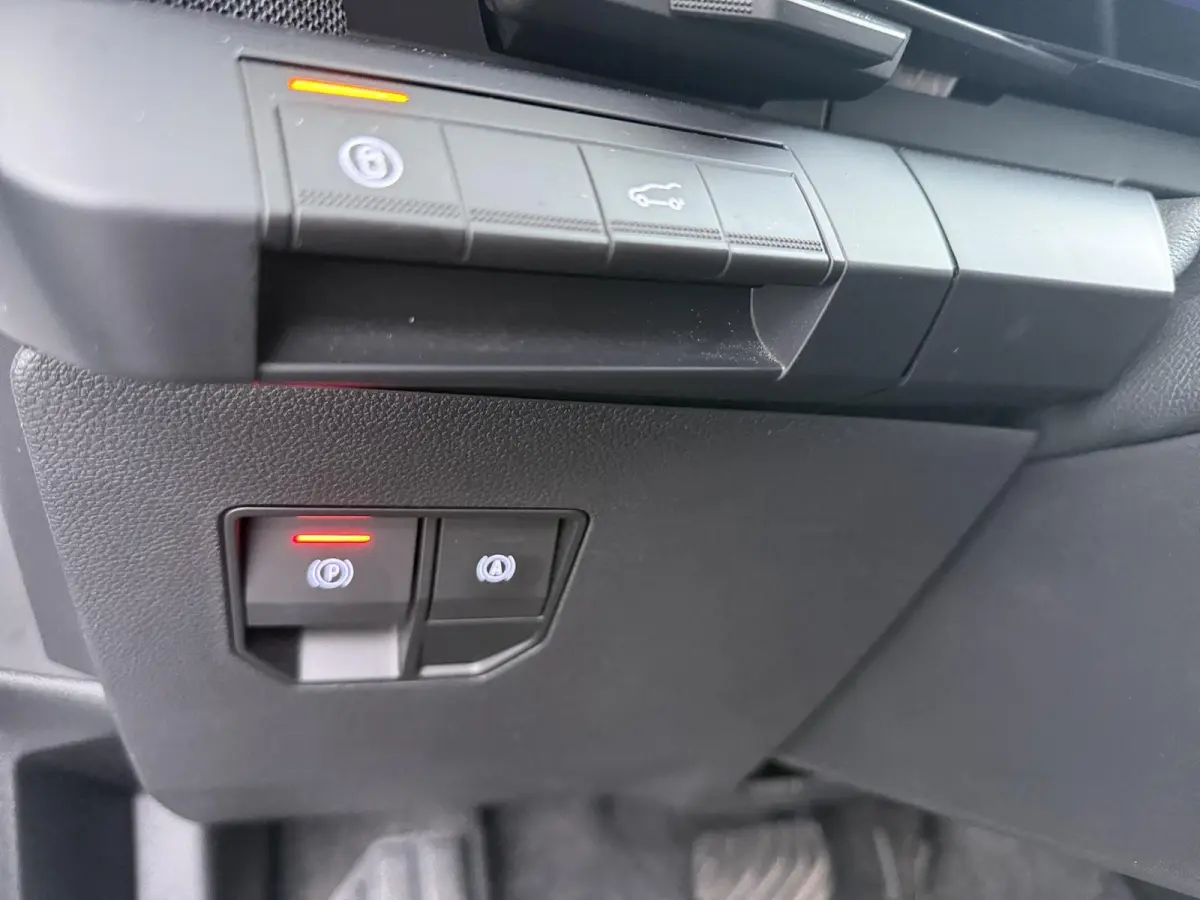 E-Tech techno 220 pk long range | advanced driving assist | harman kardon | Pack Comfort Extra |