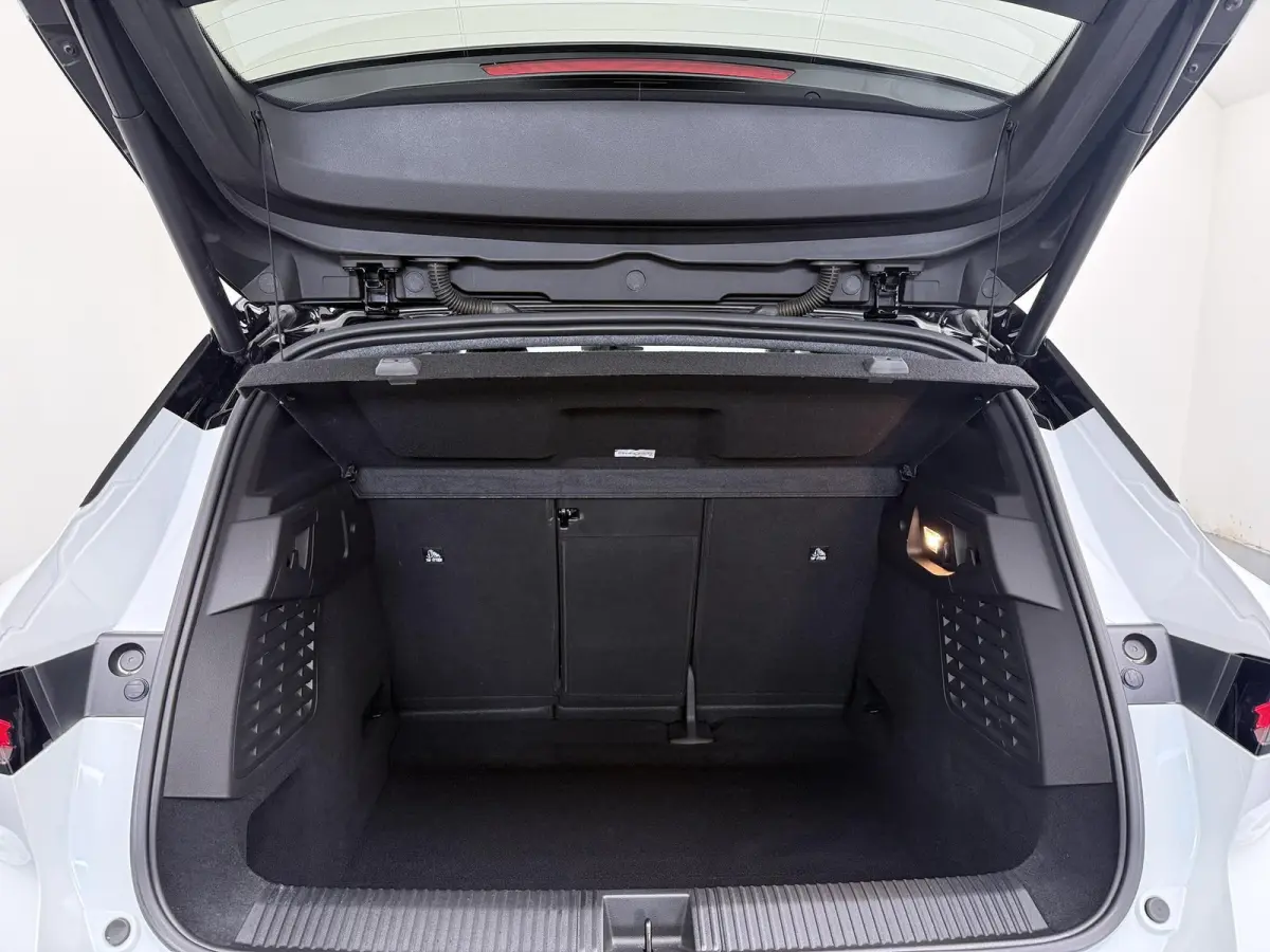 E-Tech techno 220 pk long range | advanced driving assist | harman kardon | Pack Comfort Extra |
