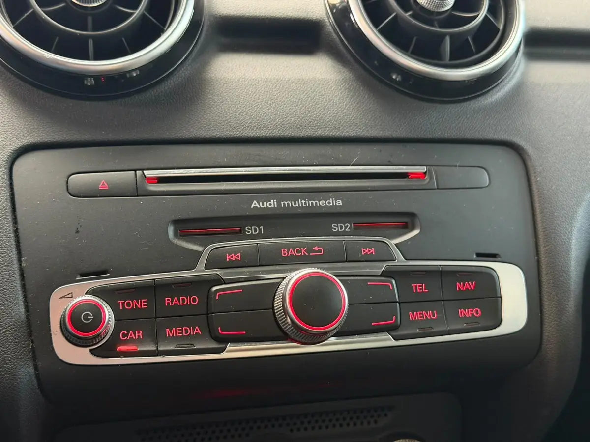 1.0 TFSI Pro S-Line / Automaat /