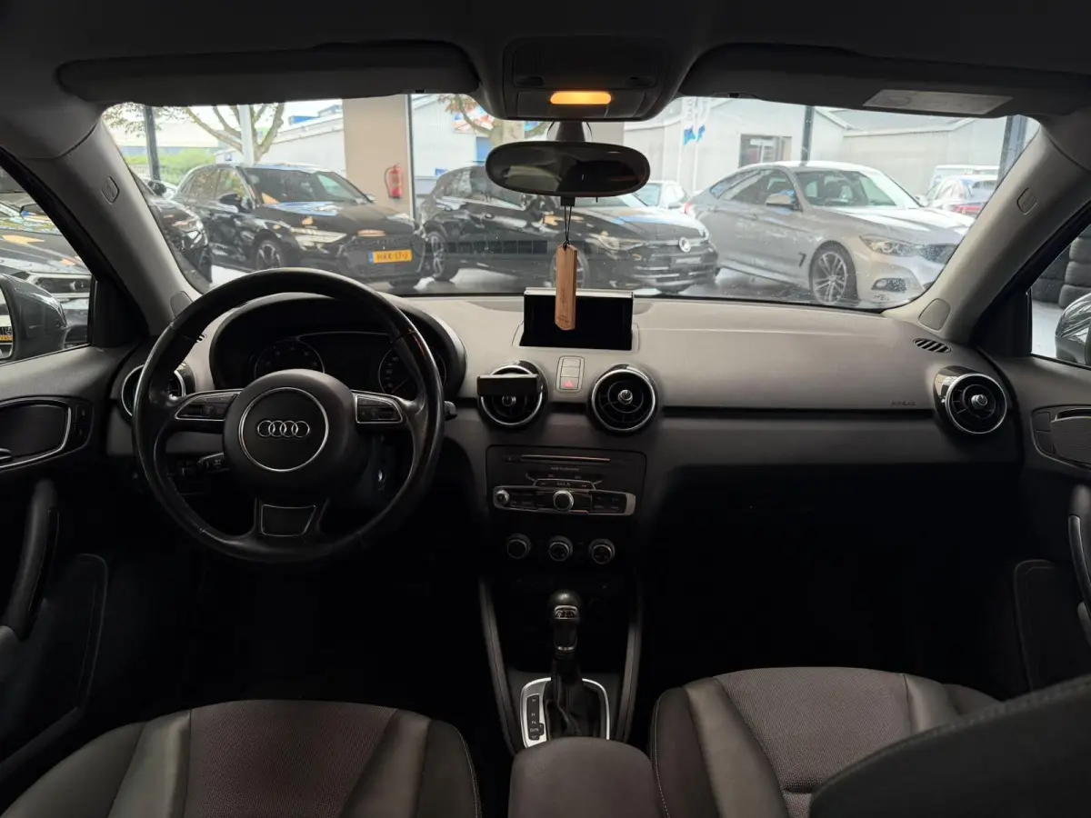 1.0 TFSI Pro S-Line / Automaat /