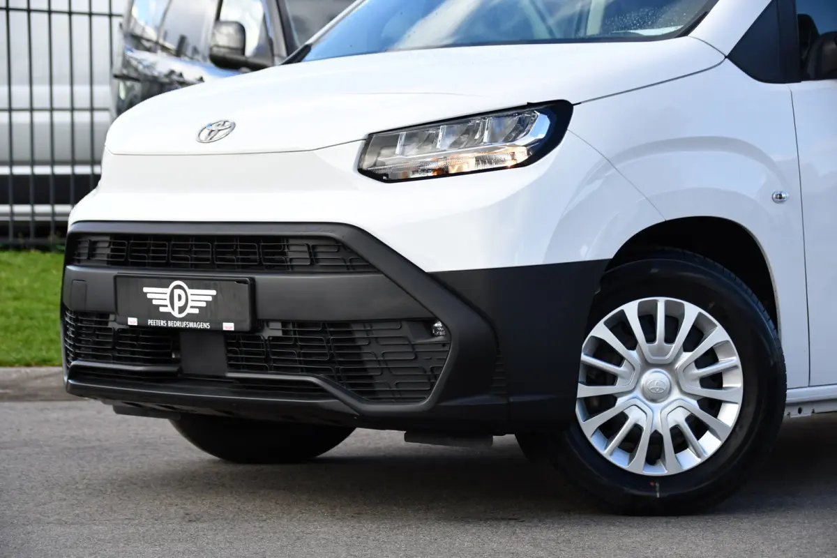 Professional 50 kWh Virtual, Camera, Cruise, Carplay, Multimedia, Standkachel, 136pk, NIEUW!
