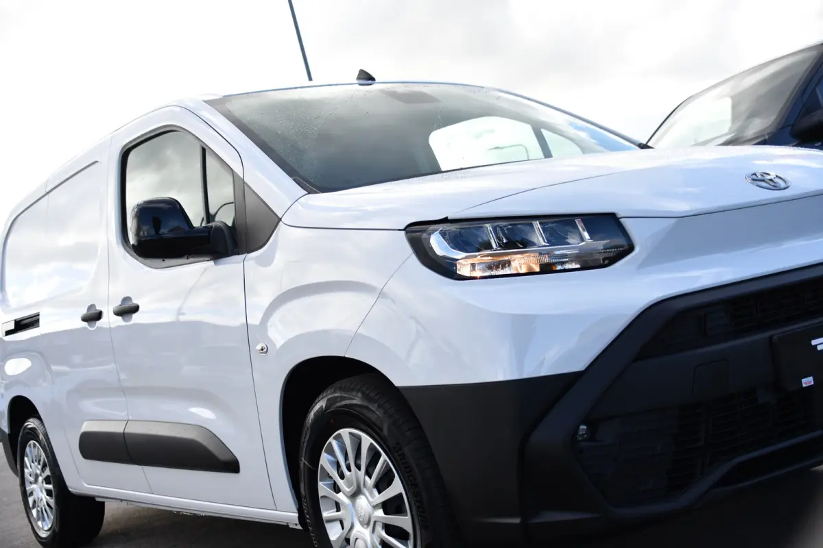 Professional 50 kWh Virtual, Camera, Cruise, Carplay, Multimedia, Standkachel, 136pk, NIEUW!