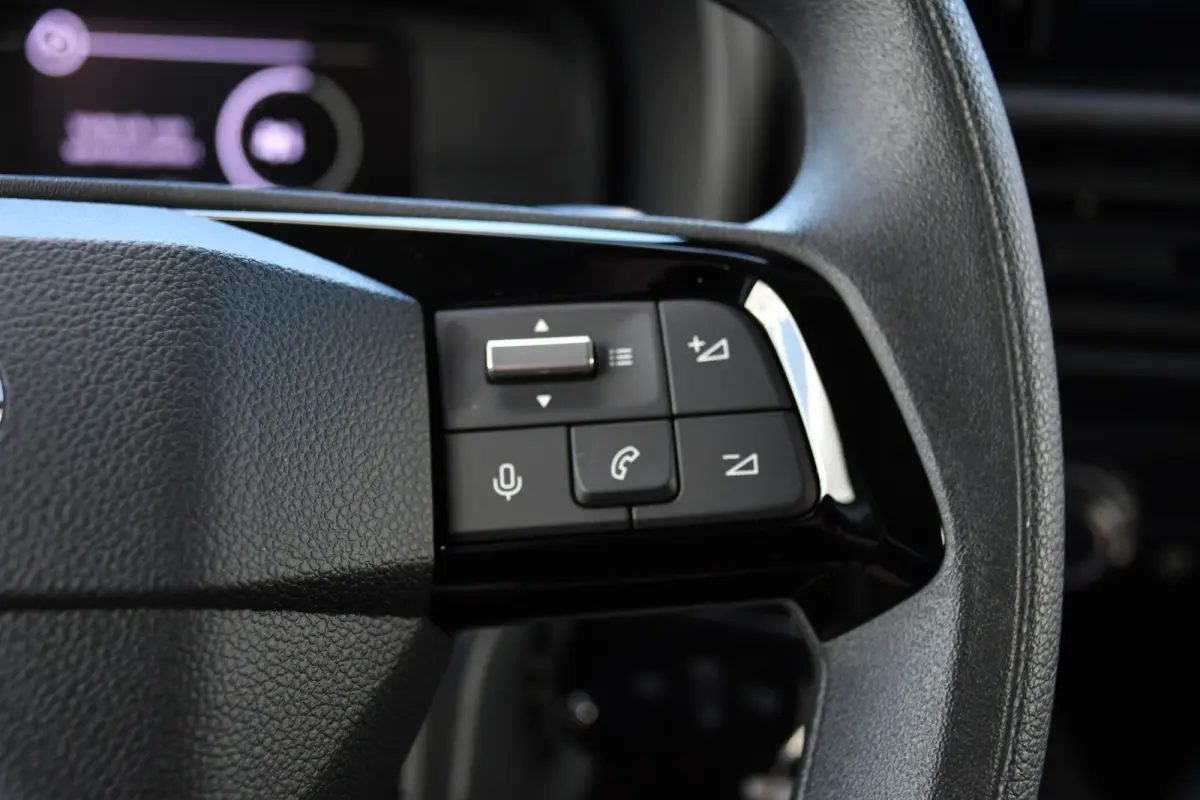 Professional 50 kWh Virtual, Camera, Cruise, Carplay, Multimedia, Standkachel, 136pk, NIEUW!