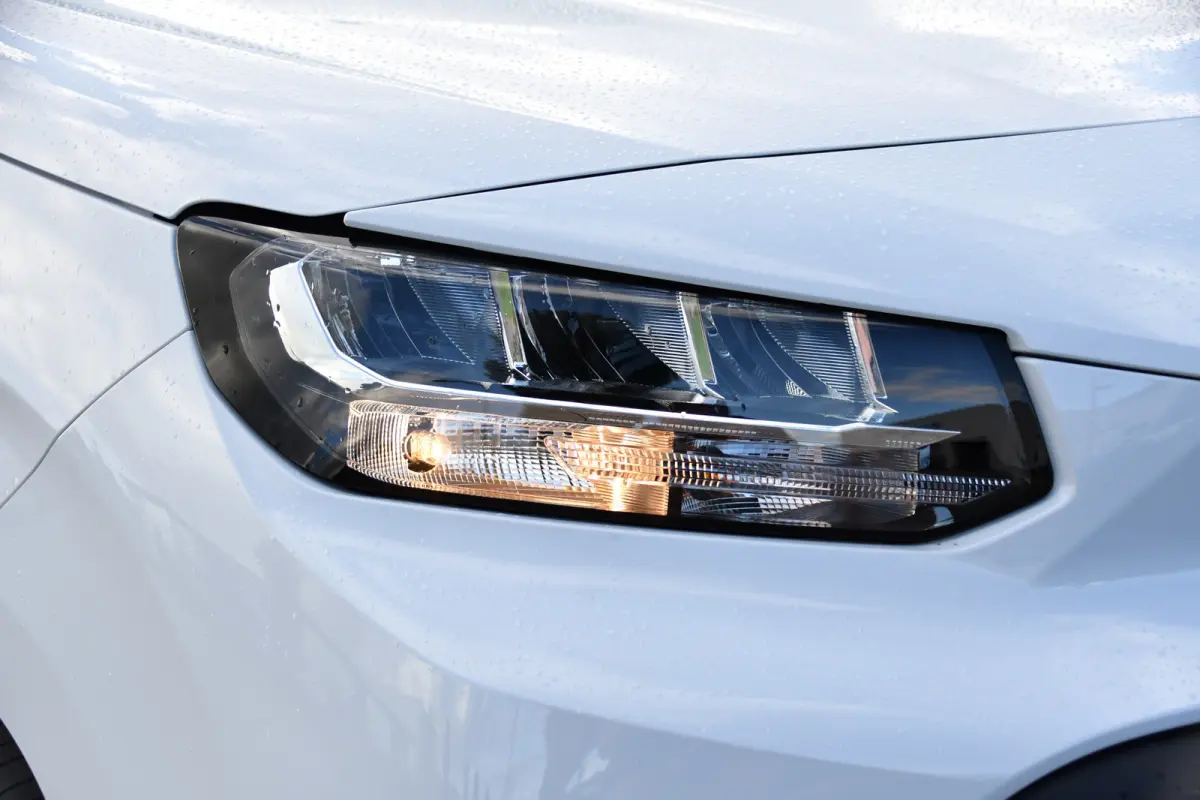 Professional 50 kWh Virtual, Camera, Cruise, Carplay, Multimedia, Standkachel, 136pk, NIEUW!