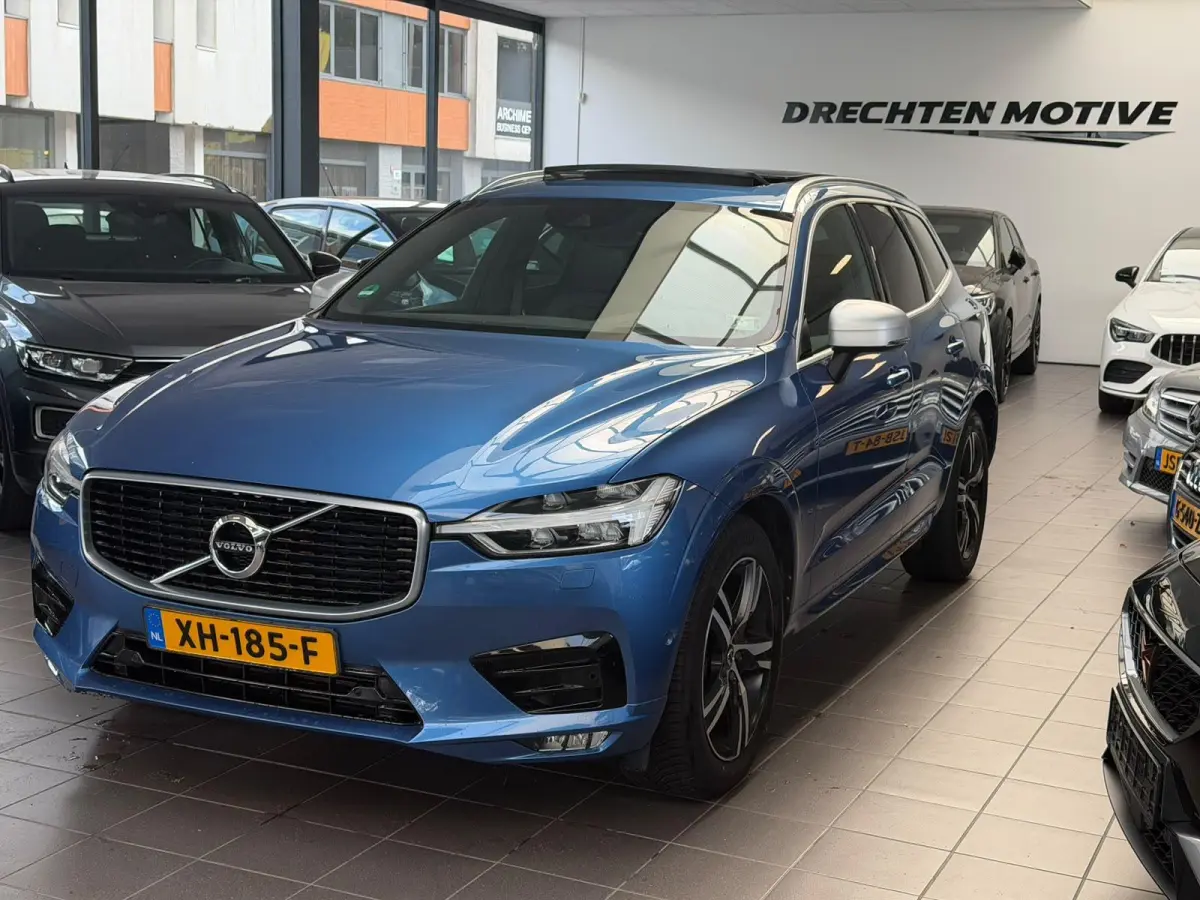 2.0 D4 AWD R-Design / Panoramadak / harmon & kardo