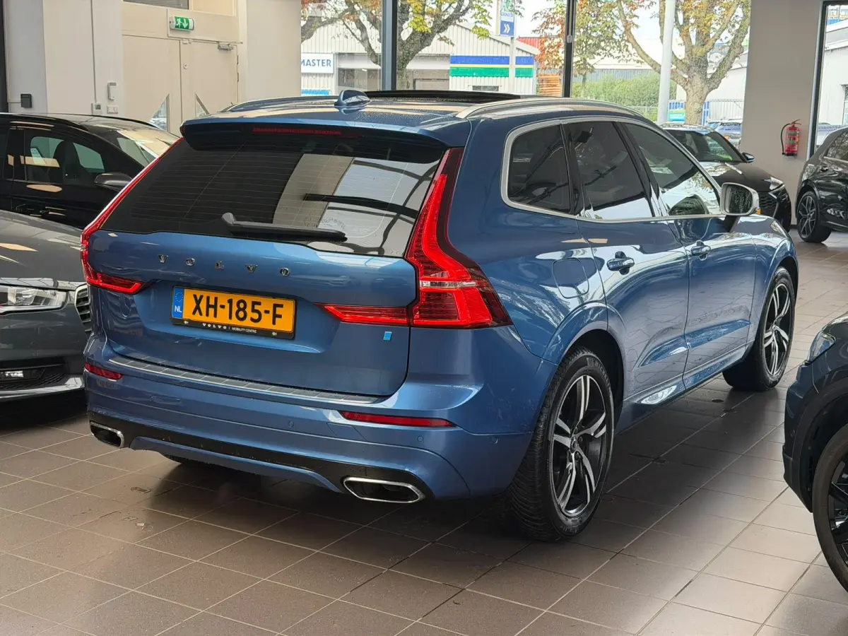 2.0 D4 AWD R-Design / Panoramadak / harmon & kardo