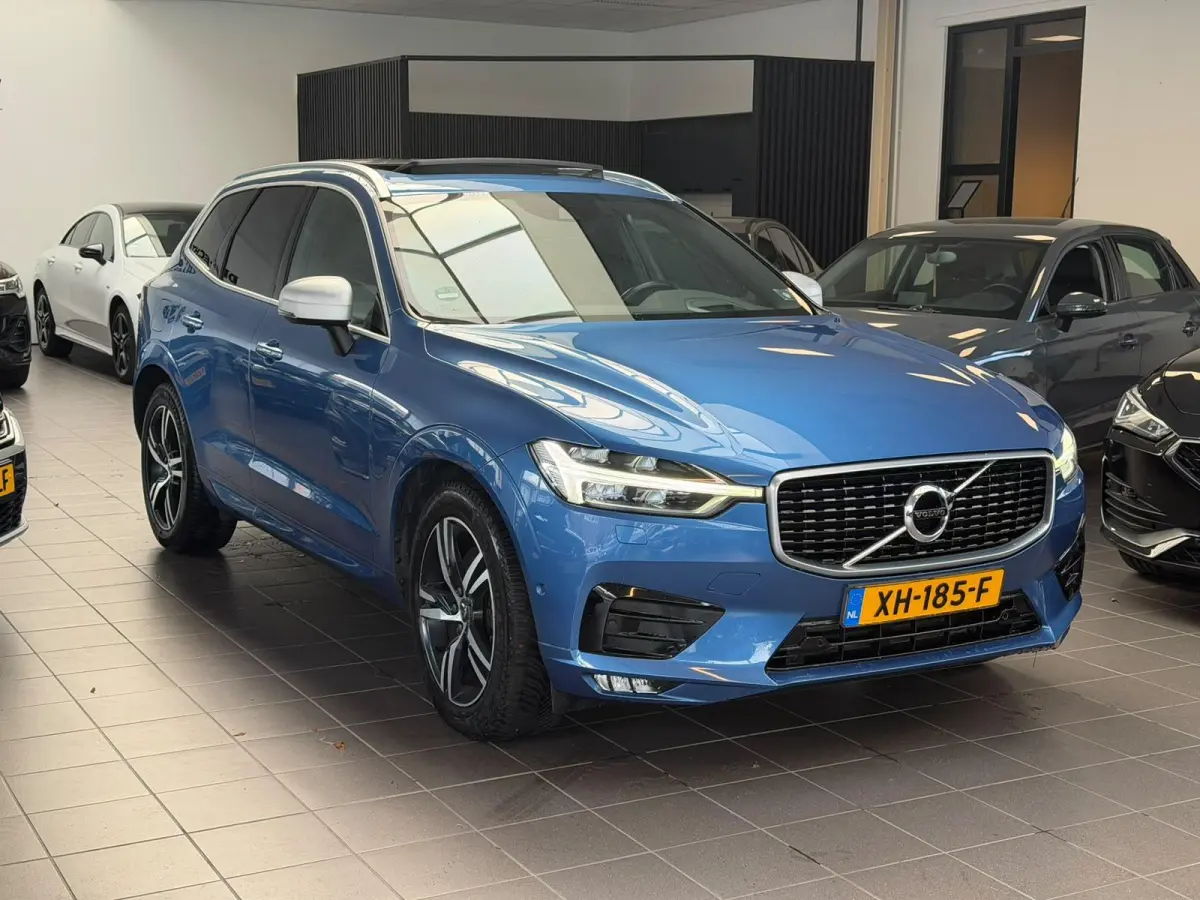 2.0 D4 AWD R-Design / Panoramadak / harmon & kardo