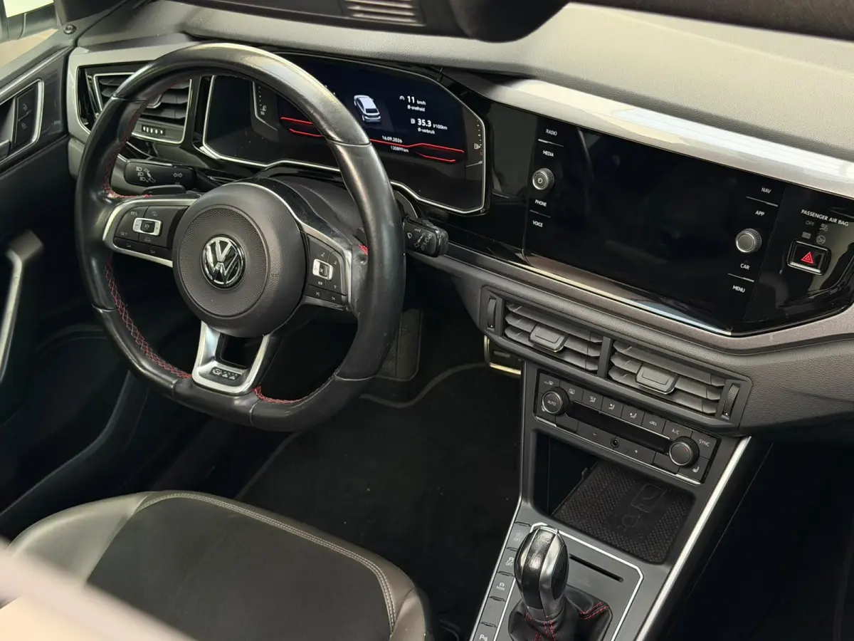 2.0 TSI GTI / Panoramadak / Beats / CarPlay /