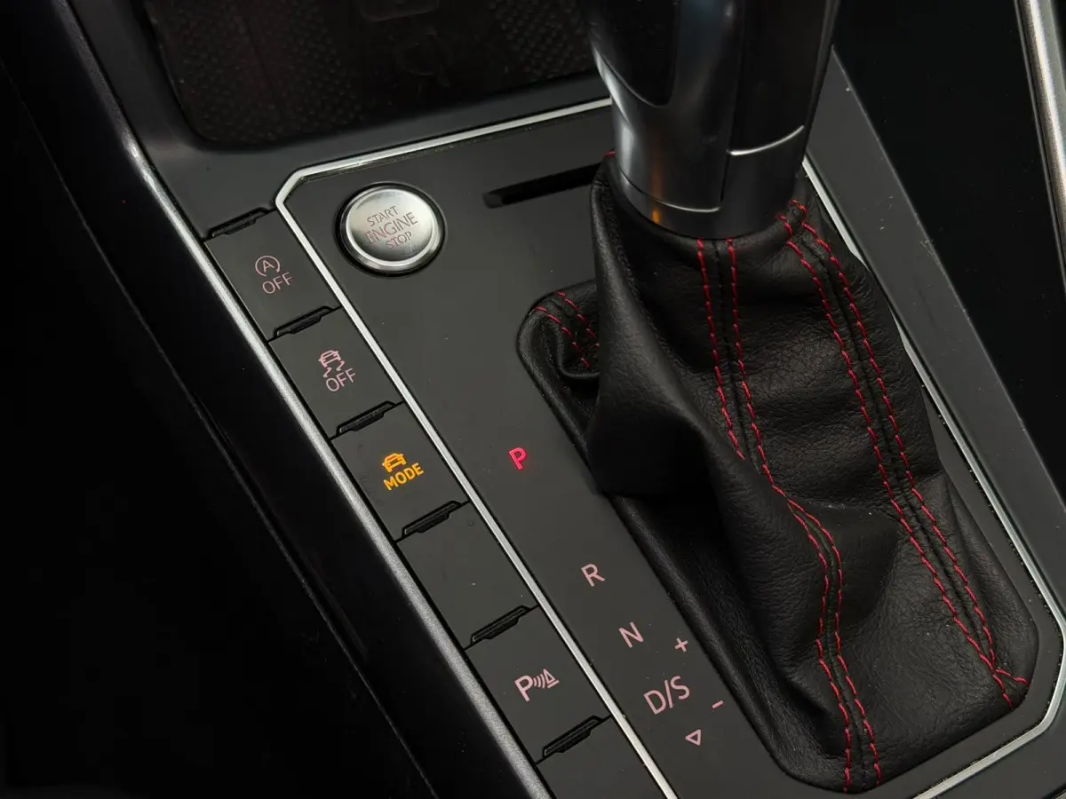 2.0 TSI GTI / Panoramadak / Beats / CarPlay /