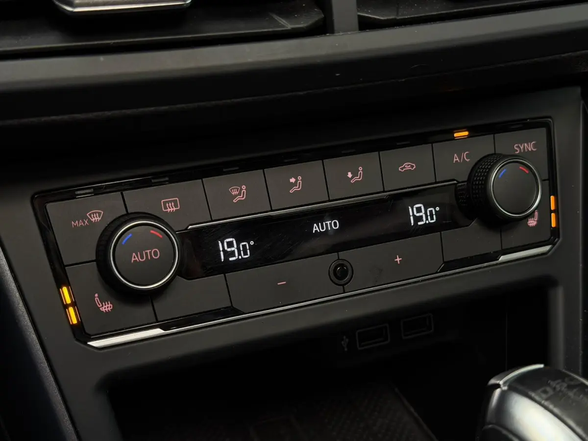 2.0 TSI GTI / Panoramadak / Beats / CarPlay /