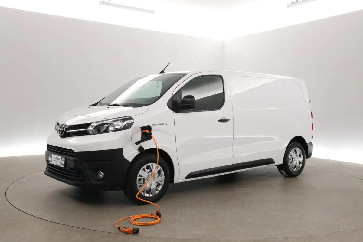 Elektrisch L2H1 50 kWh | Snelladen | SOH 99% | Airco | Cruise | 3 Zits