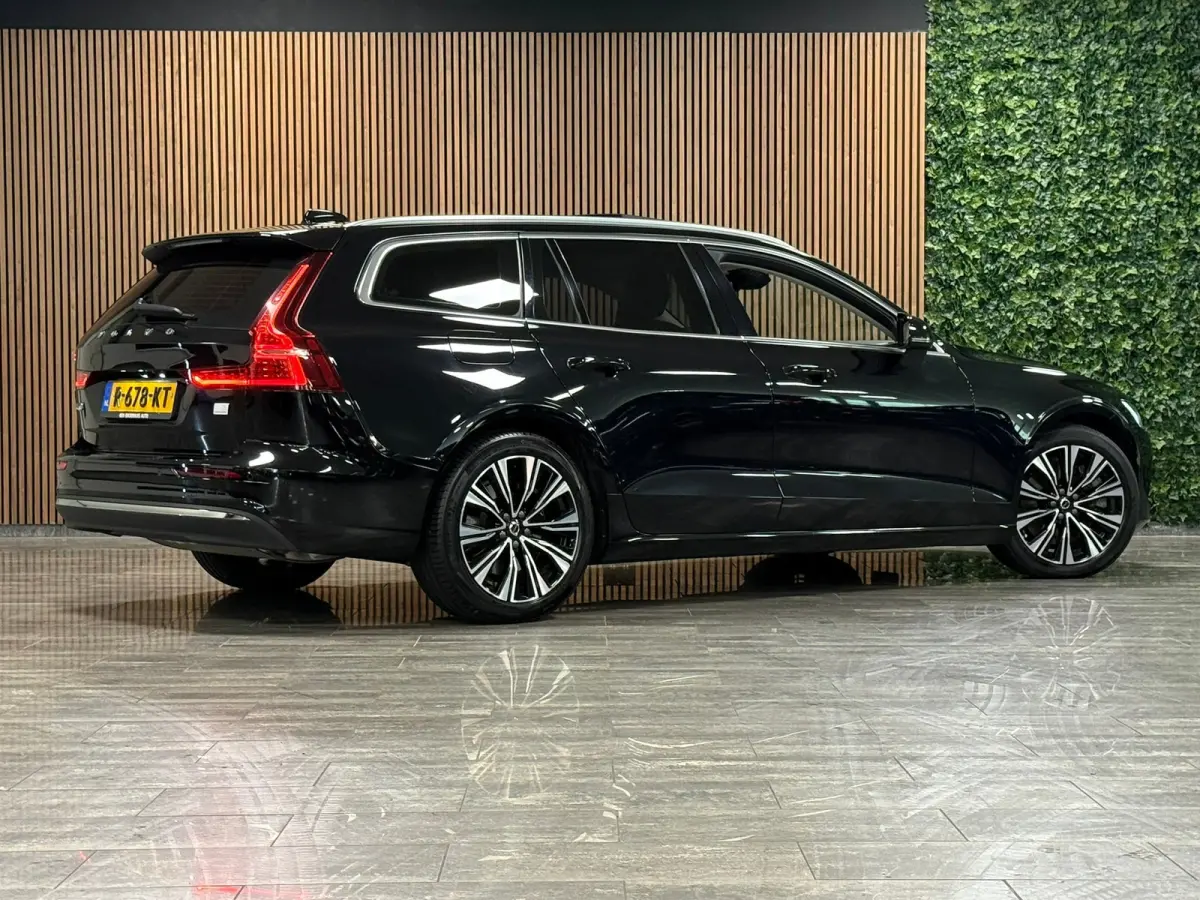 T6 AWD Recharge Ultimate Bright Long Range | Schuifdak | Stoelventilatie | Head-Up Display | Harman Kardon | Stoelmassage | Adaptieve Cruise Control | Stoelverwarming voor+achter | Stuurwiel