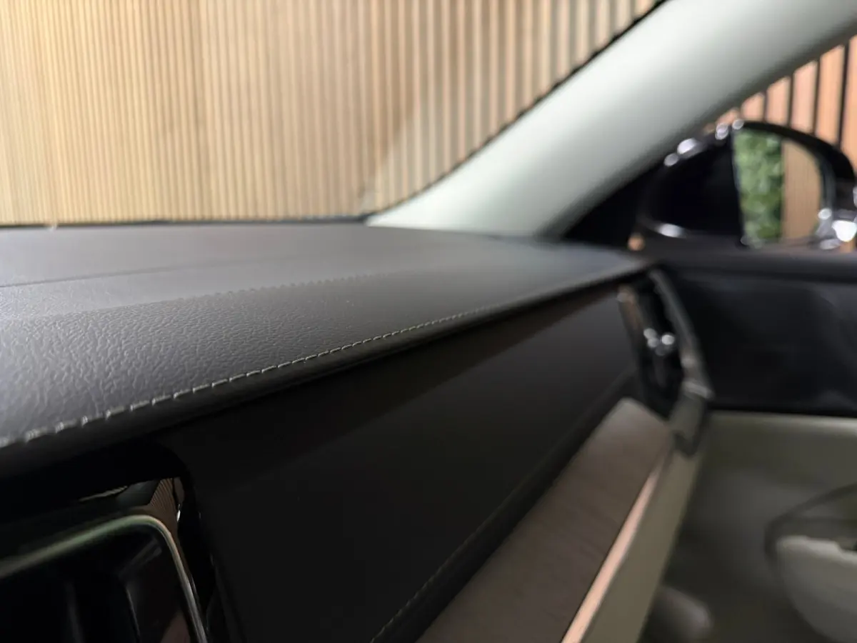 T6 AWD Recharge Ultimate Bright Long Range | Schuifdak | Stoelventilatie | Head-Up Display | Harman Kardon | Stoelmassage | Adaptieve Cruise Control | Stoelverwarming voor+achter | Stuurwiel