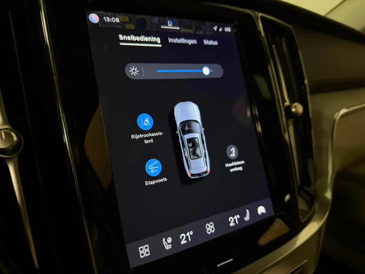 T6 AWD Recharge Ultimate Bright Long Range | Schuifdak | Stoelventilatie | Head-Up Display | Harman Kardon | Stoelmassage | Adaptieve Cruise Control | Stoelverwarming voor+achter | Stuurwiel