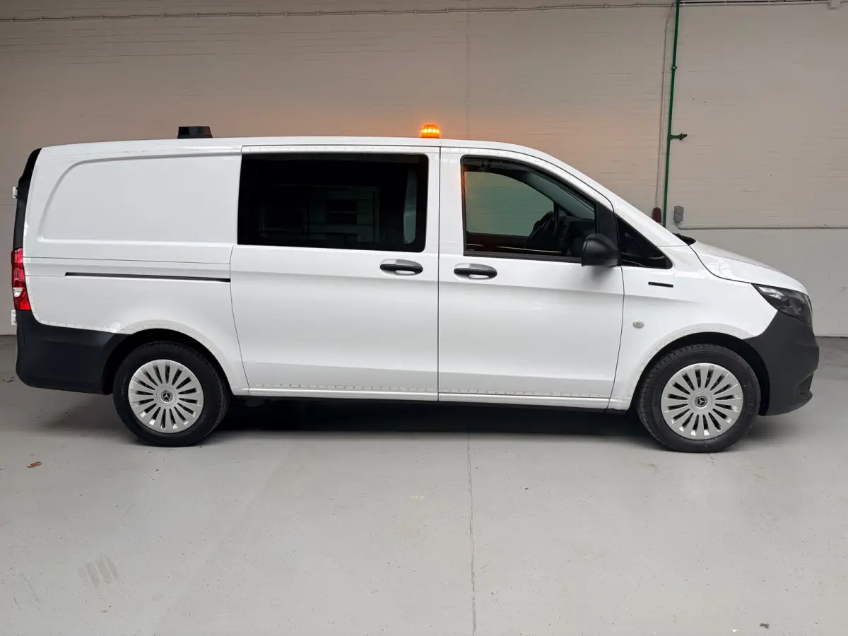 Elektrisch Servicewagen Automaat Lang 66 kWh L2H1 3 Persoons BOTT Inrichting RIJKLAARPRIJS!
