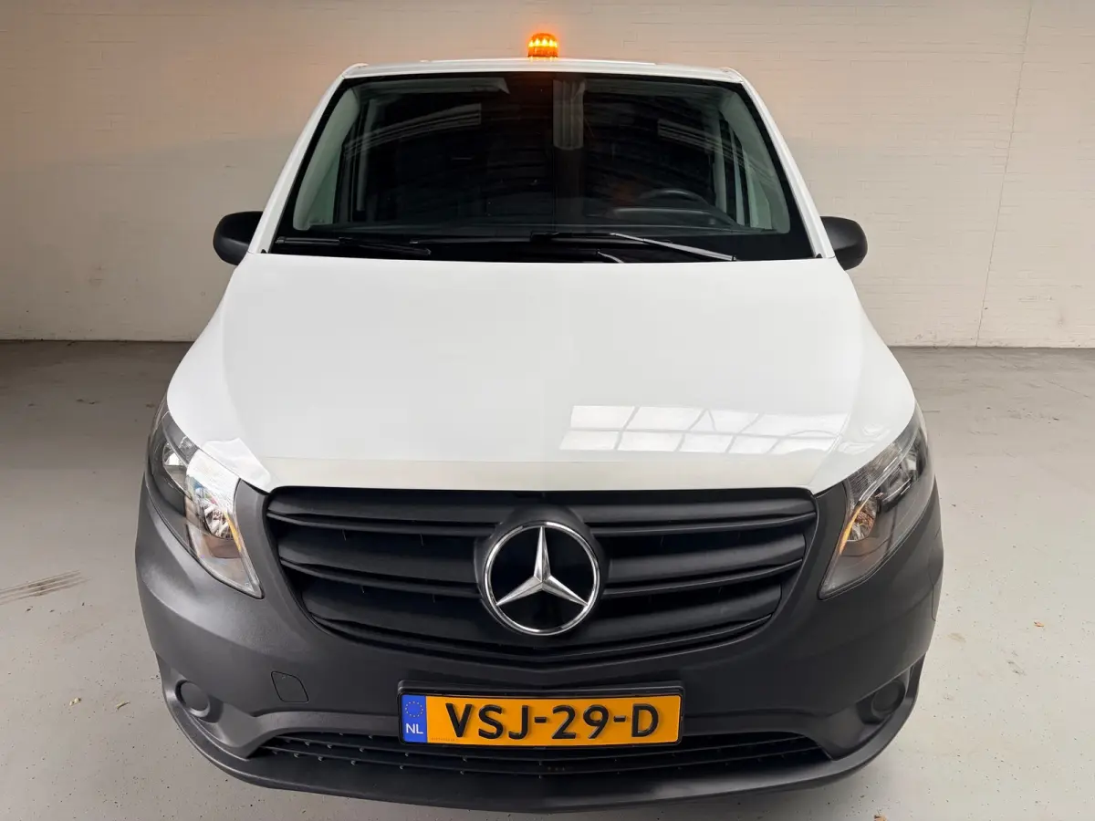 Elektrisch Servicewagen Automaat Lang 66 kWh L2H1 3 Persoons BOTT Inrichting RIJKLAARPRIJS!