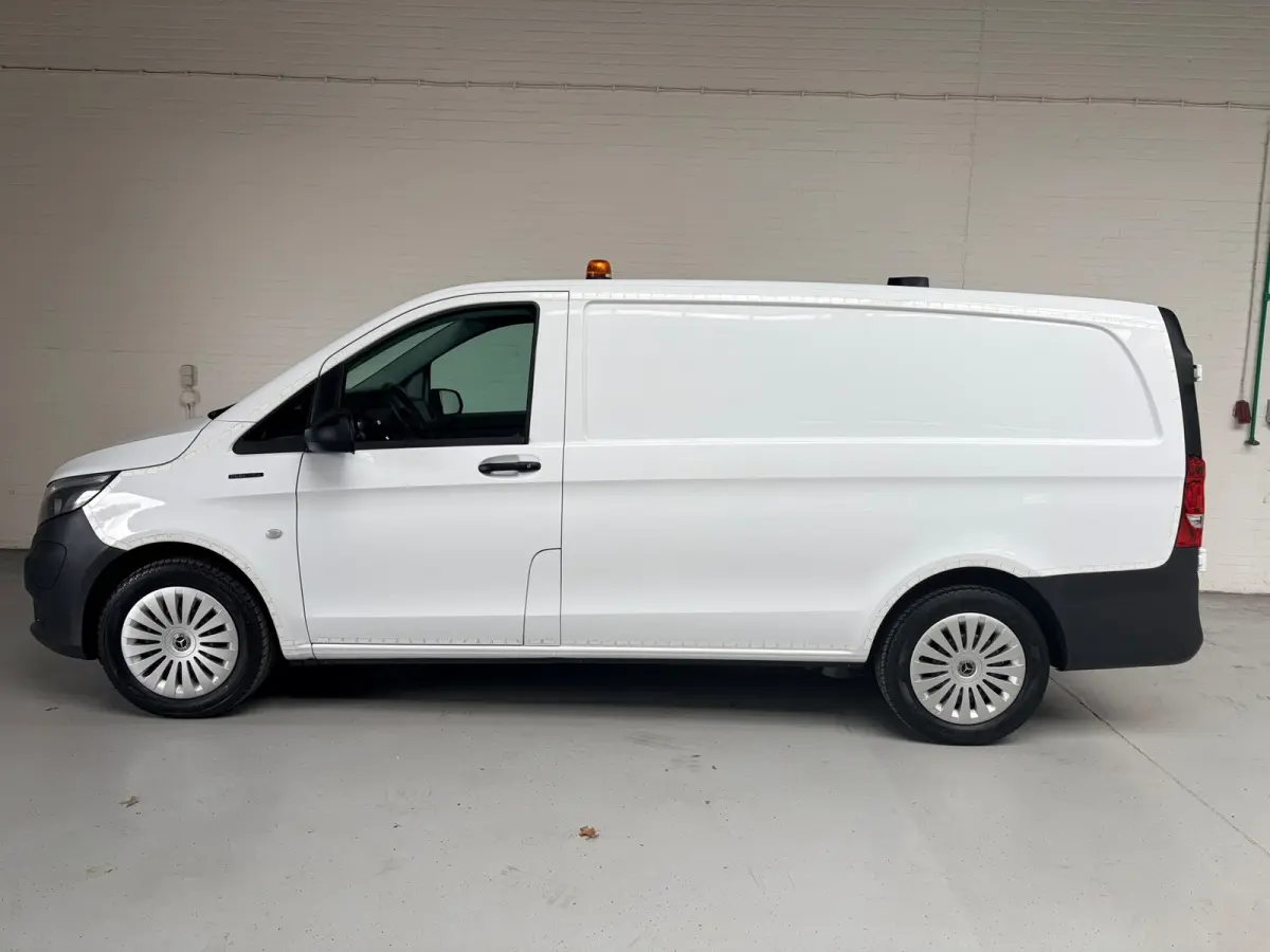 Elektrisch Servicewagen Automaat Lang 66 kWh L2H1 3 Persoons BOTT Inrichting RIJKLAARPRIJS!