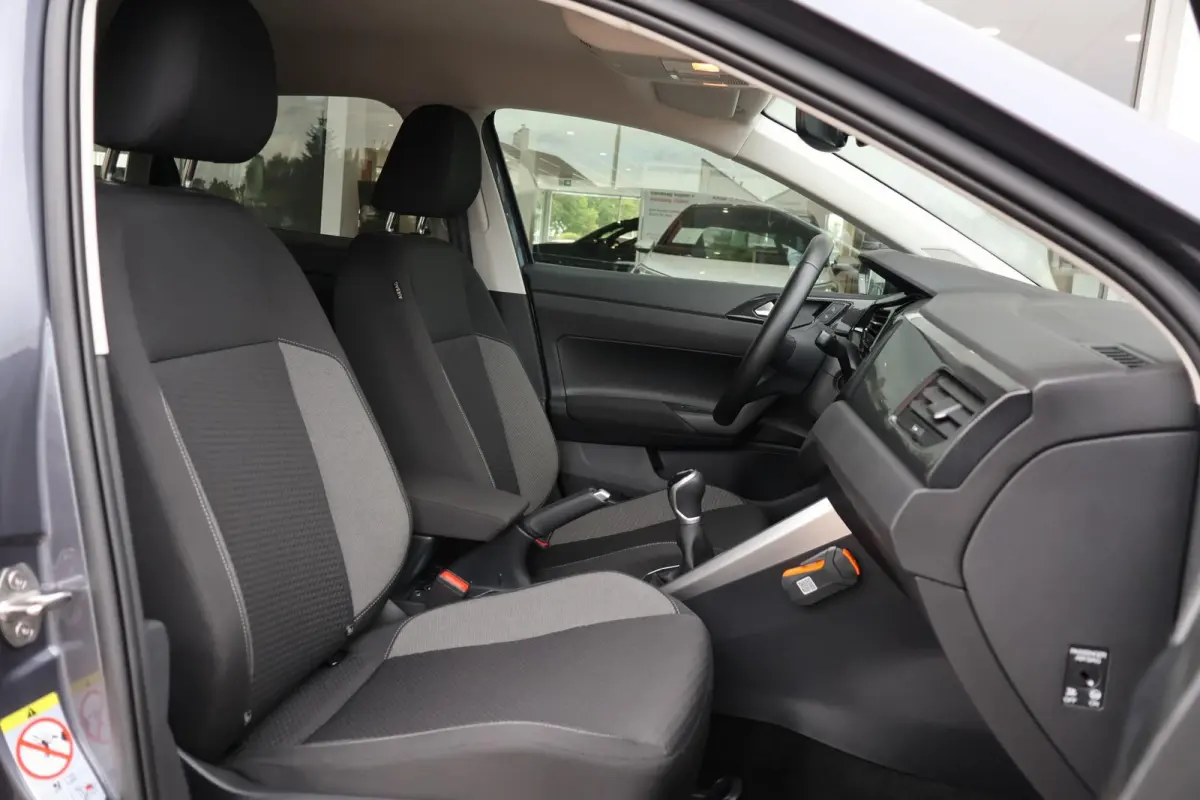 1.0 TSI 95pk Life Edition | Navigatie | Camera | PDC | Stoelverwarming | Keyless