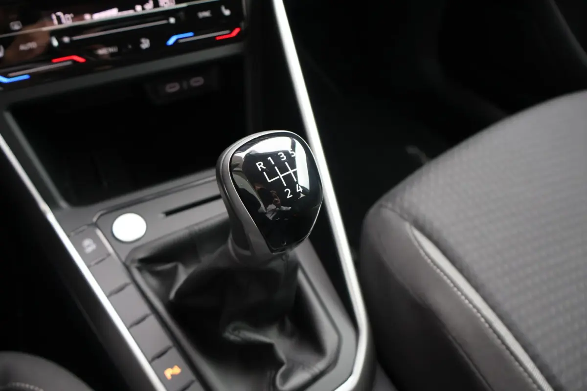 1.0 TSI 95pk Life Edition | Navigatie | Camera | PDC | Stoelverwarming | Keyless