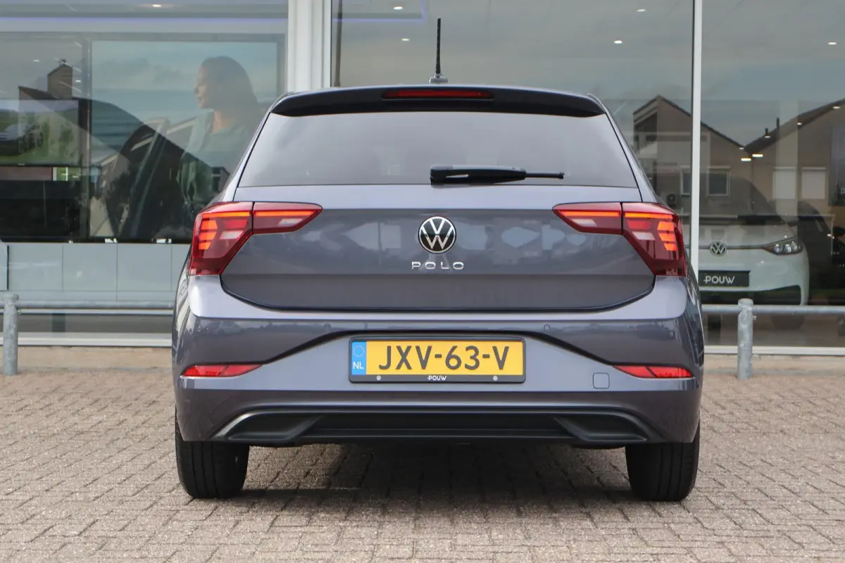 1.0 TSI 95pk Life Edition | Navigatie | Camera | PDC | Stoelverwarming | Keyless