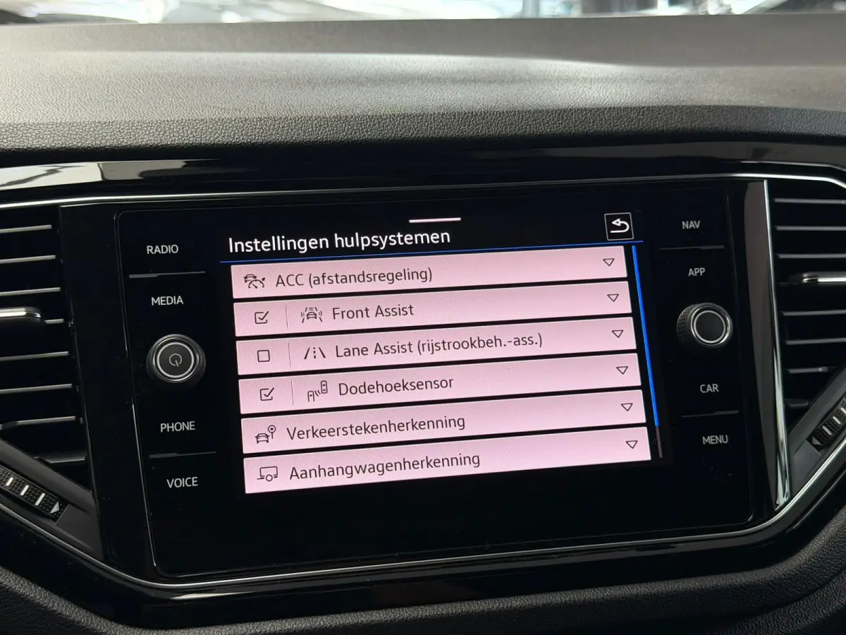 1.5 TSI Sport Business R-Line / Led / CarPlay / Na