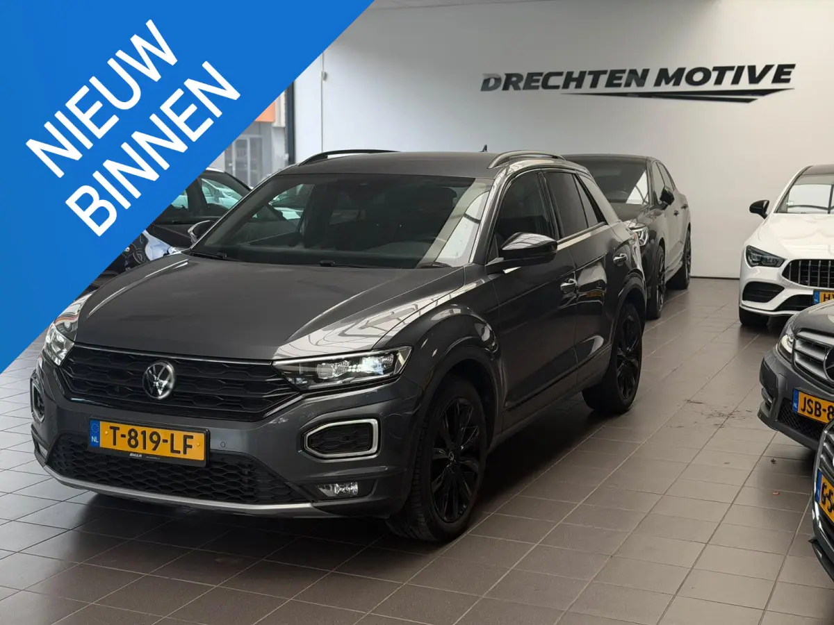 1.5 TSI Sport Business R-Line / Led / CarPlay / Na