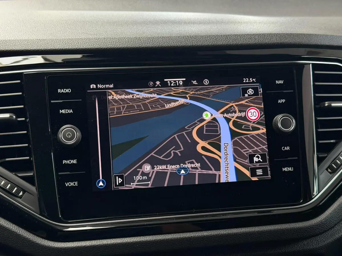 1.5 TSI Sport Business R-Line / Led / CarPlay / Na