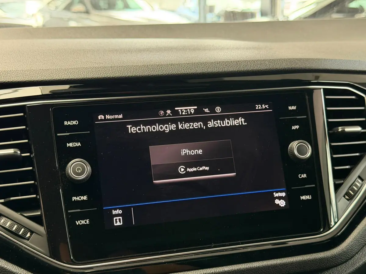 1.5 TSI Sport Business R-Line / Led / CarPlay / Na