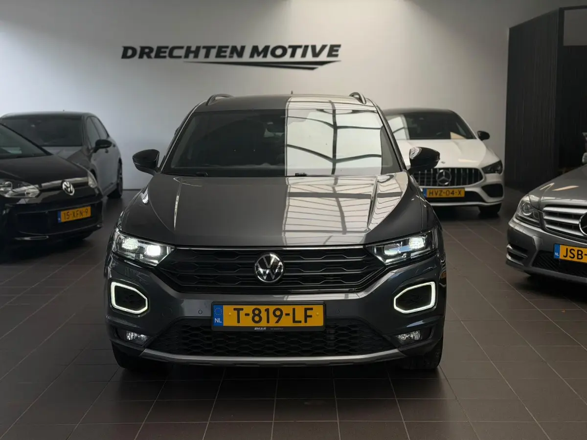 1.5 TSI Sport Business R-Line / Led / CarPlay / Na