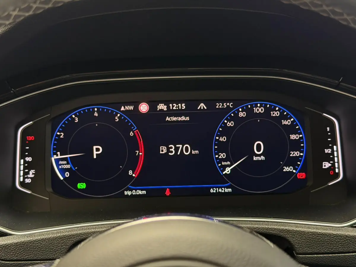 1.5 TSI Sport Business R-Line / Led / CarPlay / Na