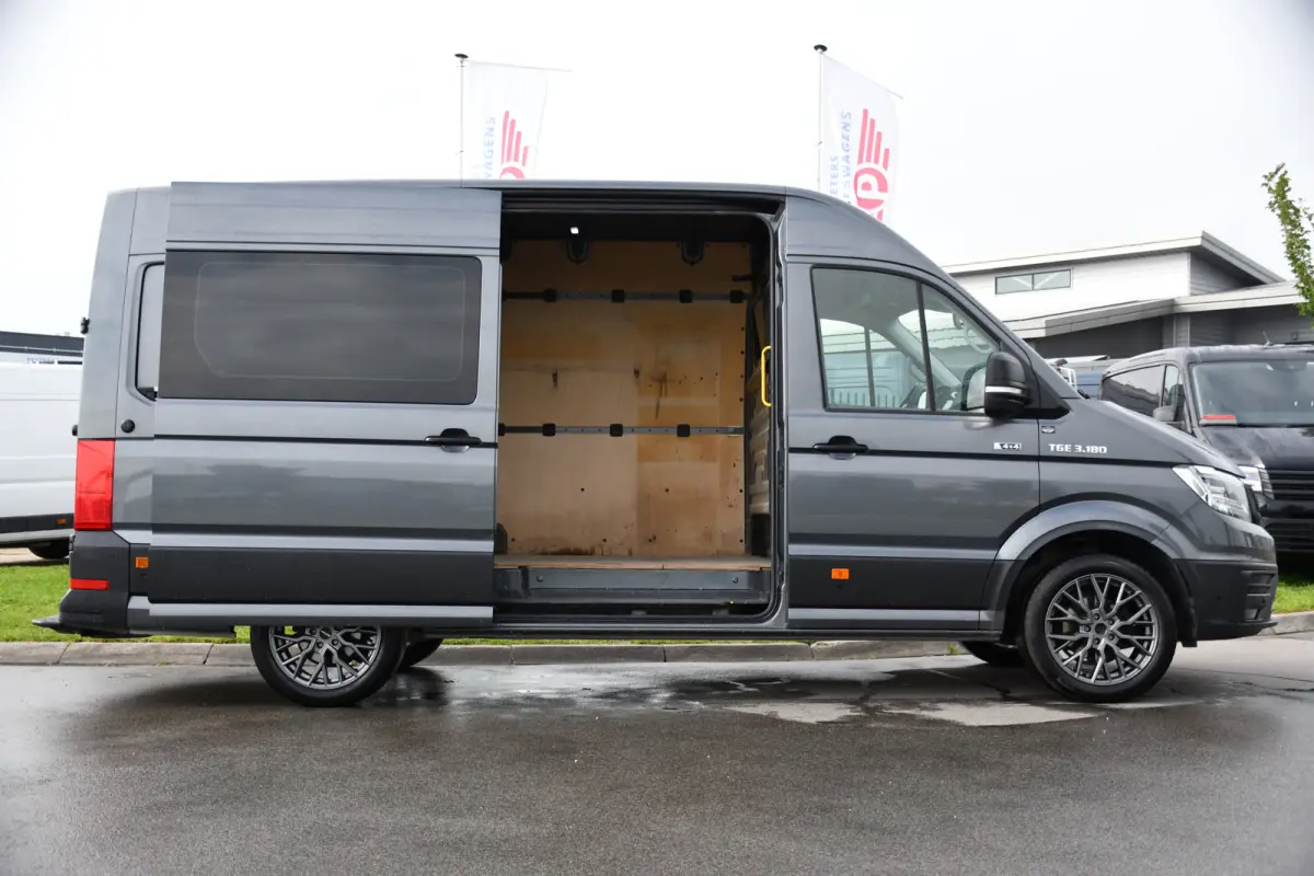 3.180 35 2.0 L3H3 4x4 PB Edition Camera, Cruise, Carplay, LED, Trekhaak, 177pk, Automaat, Sensoren, Stoelverwarming, Uniek!