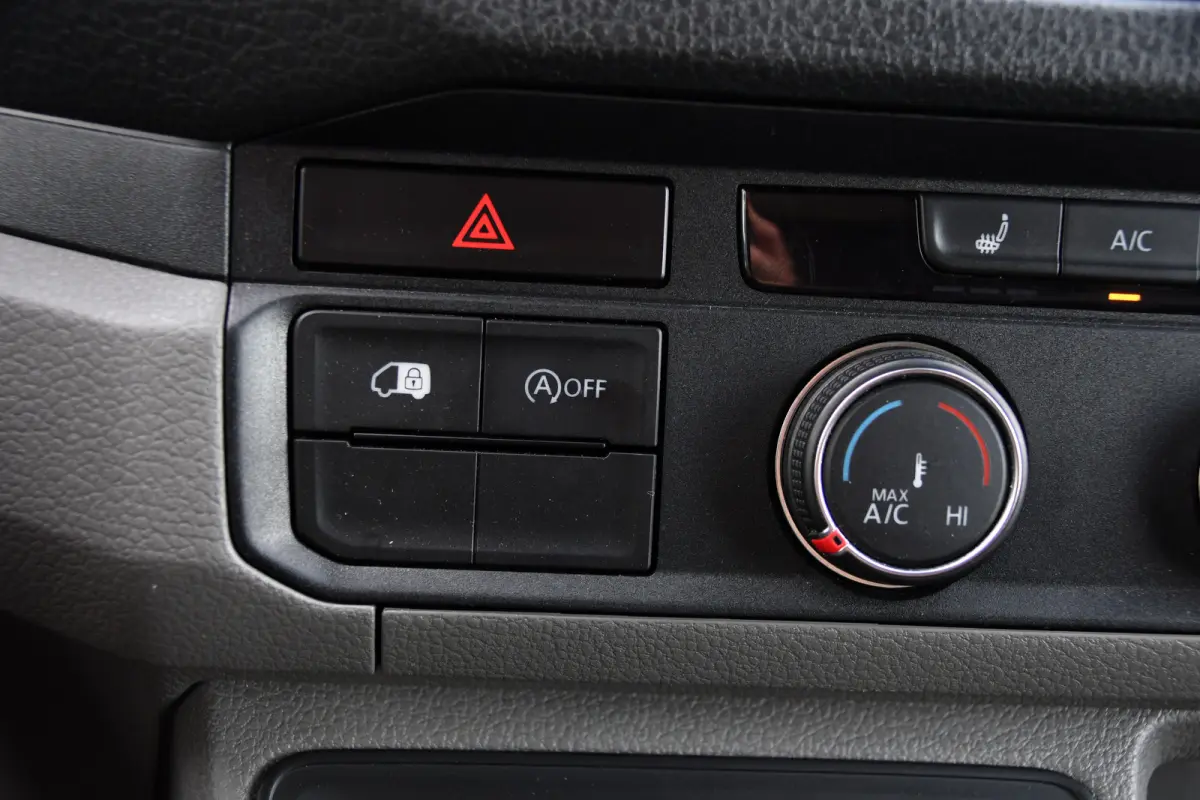 3.180 35 2.0 L3H3 4x4 PB Edition Camera, Cruise, Carplay, LED, Trekhaak, 177pk, Automaat, Sensoren, Stoelverwarming, Uniek!