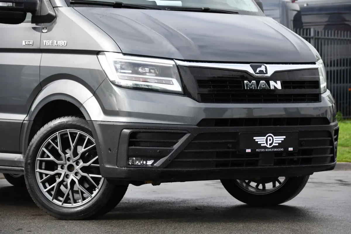 3.180 35 2.0 L3H3 4x4 PB Edition Camera, Cruise, Carplay, LED, Trekhaak, 177pk, Automaat, Sensoren, Stoelverwarming, Uniek!