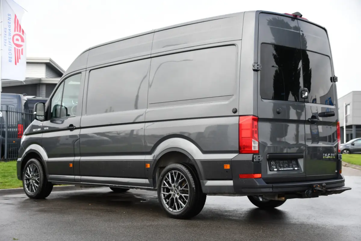 3.180 35 2.0 L3H3 4x4 PB Edition Camera, Cruise, Carplay, LED, Trekhaak, 177pk, Automaat, Sensoren, Stoelverwarming, Uniek!