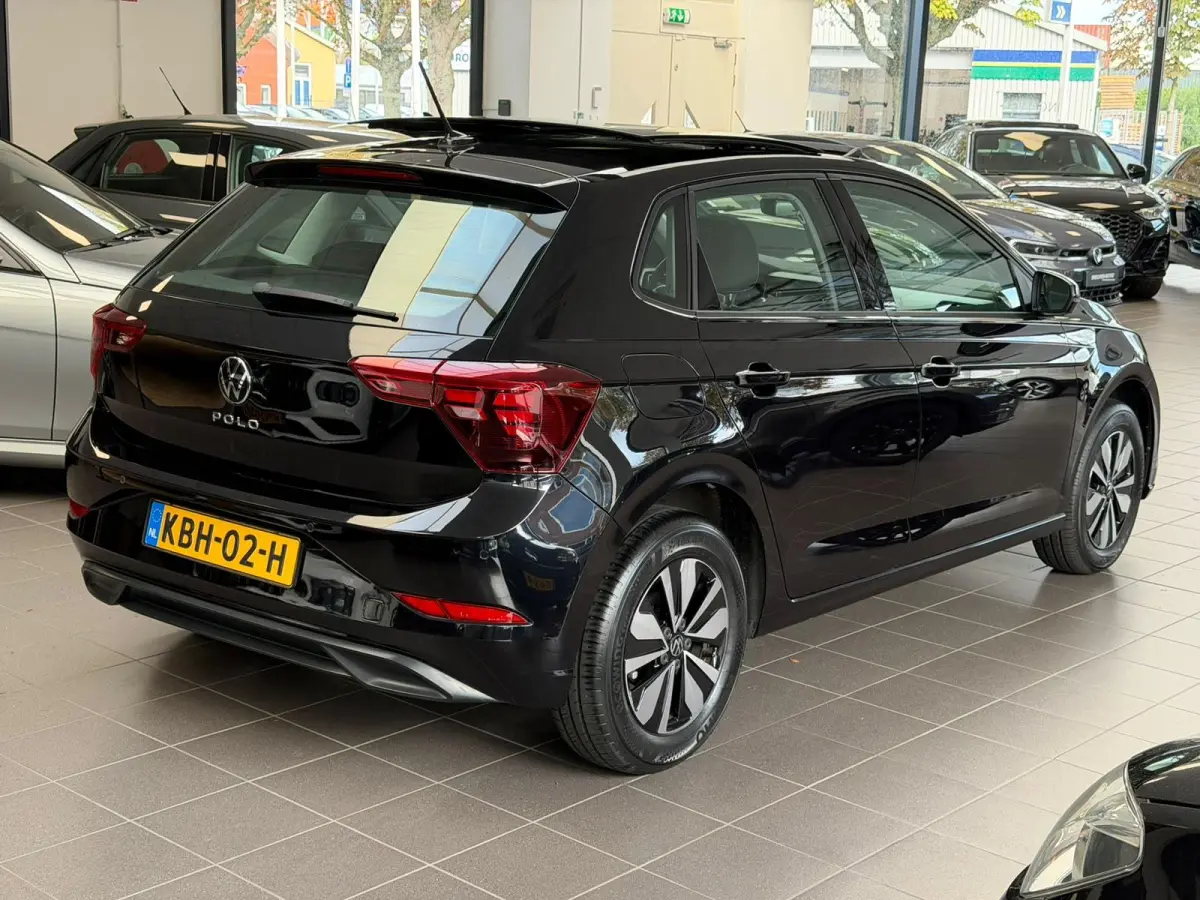 1.0 TSI move / Panorama / CarPlay /