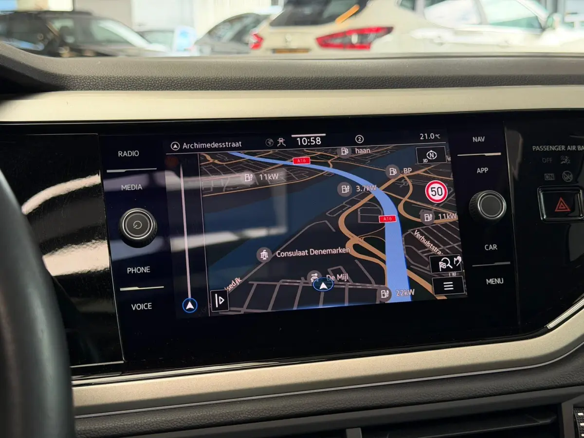 1.0 TSI move / Panorama / CarPlay /