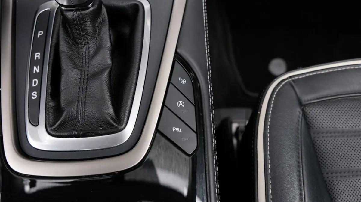 2.0 Vignale 240PK Carplay|Leder|Pano|Stoel verk / verw | Vol!